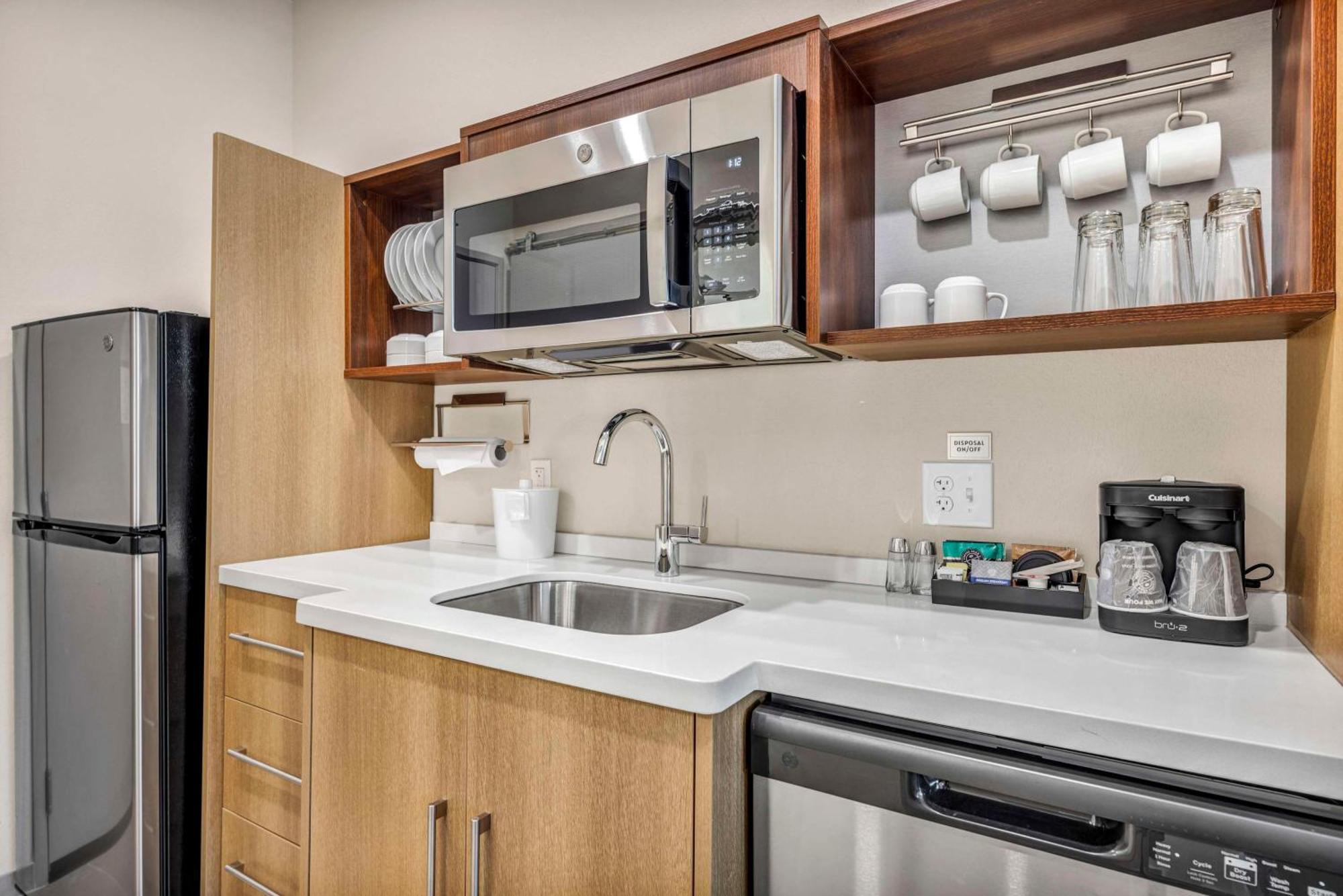 Home2 Suites By Hilton Raleigh West Lenovo Center Eksteriør billede