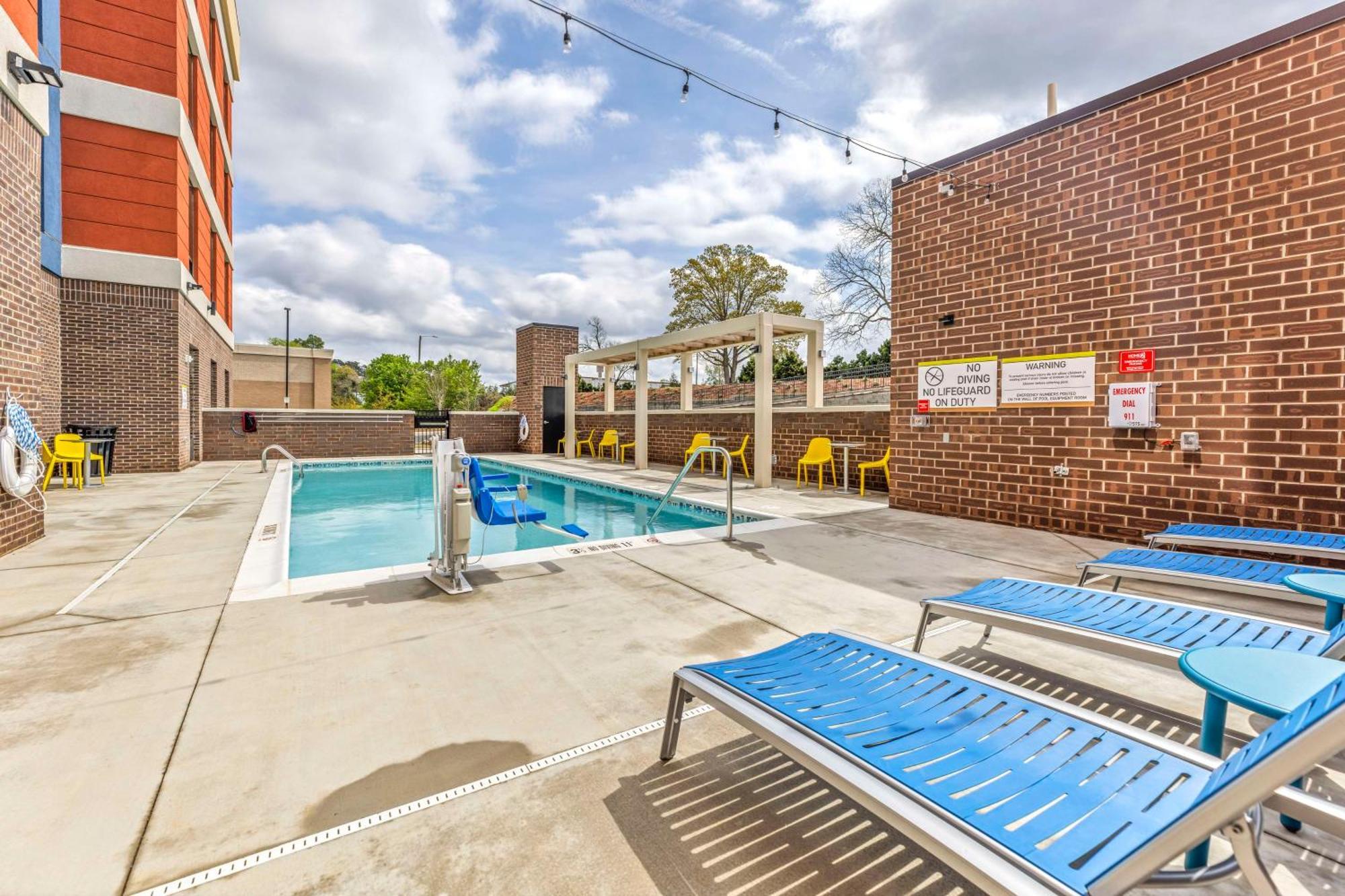 Home2 Suites By Hilton Raleigh West Lenovo Center Eksteriør billede