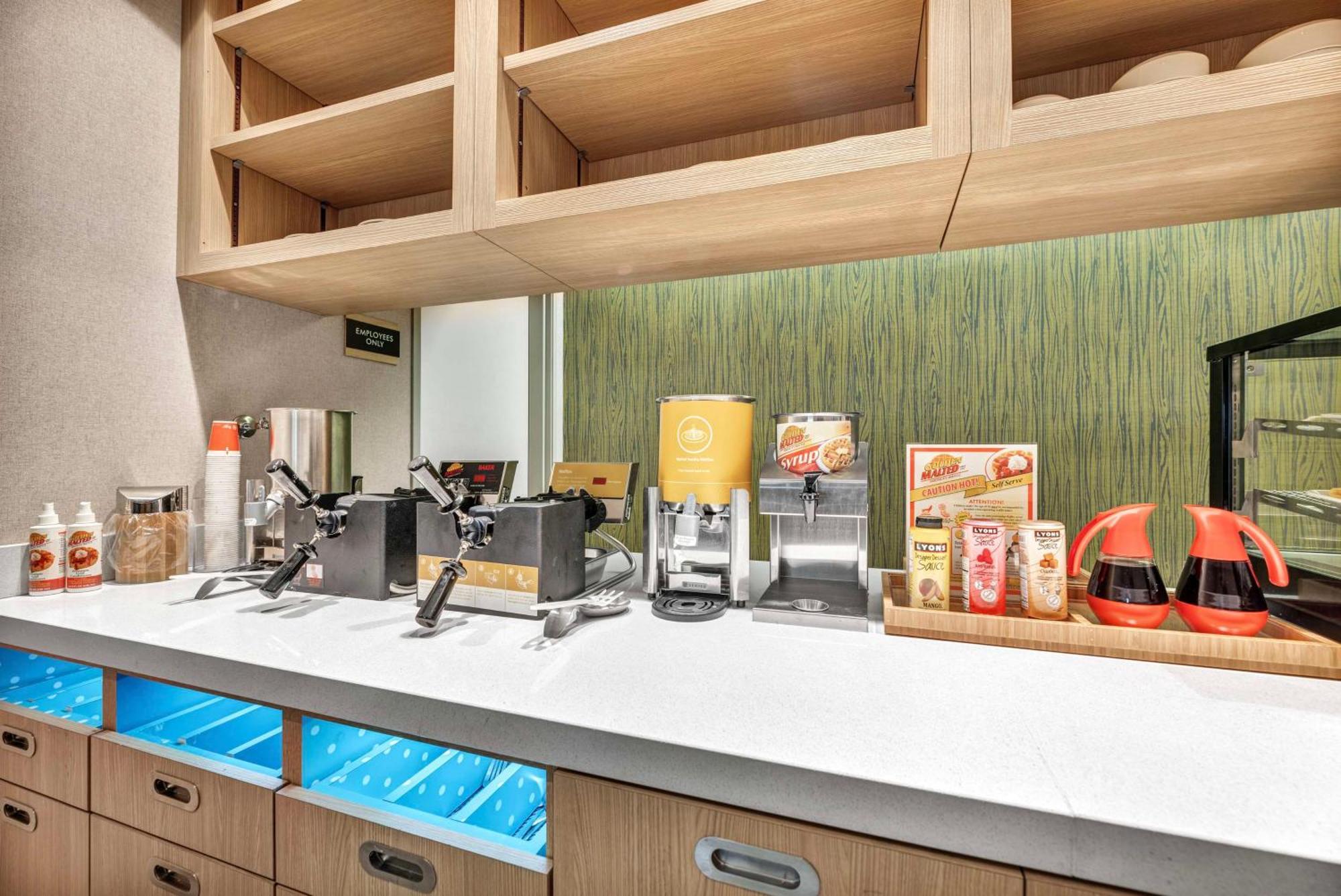 Home2 Suites By Hilton Raleigh West Lenovo Center Eksteriør billede